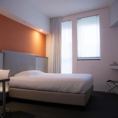 Executive Inn Boutique Hotel Brindisi Oda fotoğraf