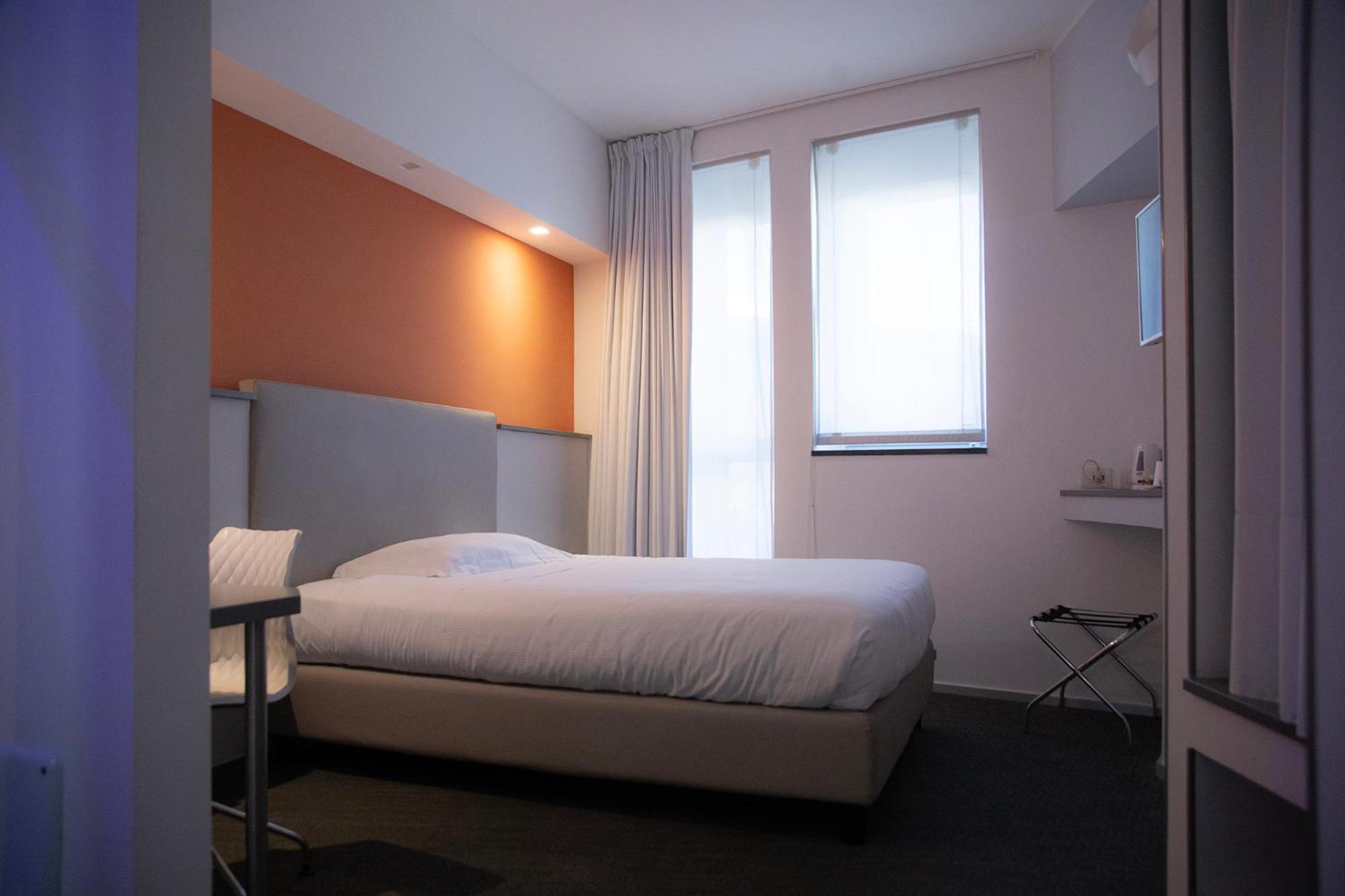 Executive Inn Boutique Hotel Brindisi Oda fotoğraf